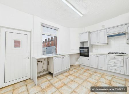 2 bedroom end of terrace house to rent - Photo 3