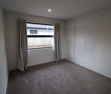 Lovely Three Bedroom Townhouse in Wigram - Photo 6