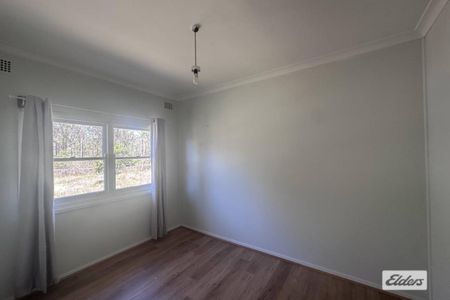 Rural home in the heart of town - Photo 2