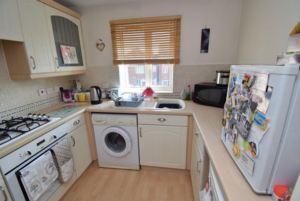 Woodhead Close, Ossett - Photo 1