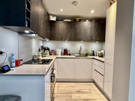 2 bedroom flat to rent - Photo 5