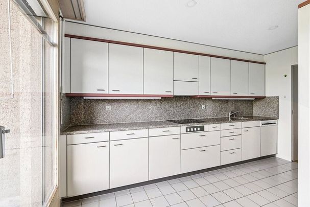 Helle Wohnung mit Cheminée - Foto 1