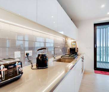 3 bedroom flat to rent - Photo 5