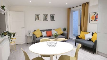 North Road - Photo 2