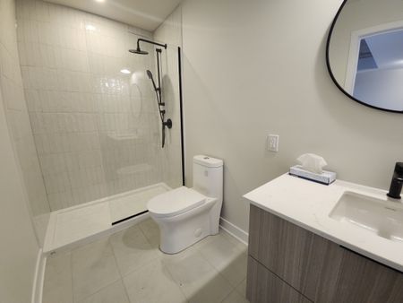 5605 Avenue Pierre-De Coubertin, #515 - Photo 2