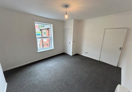 Flat 6 The Old Vicarage, Halesowen Road, Cradley Heath - Photo 3