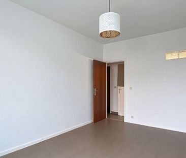 Appartement te huur in Ukkel voor € 1.100 met 2 slaapkamers - Foto 1