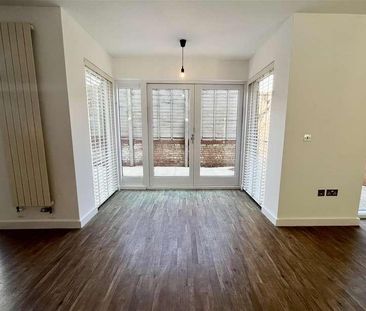 The Chase, Newhall, CM17 - Photo 6