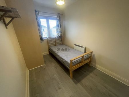 Apartment to rent in Dublin, Belfry Lodge - Photo 3