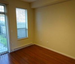 $2400 / 3br – 1368ft2 – Rarely available Townhouse unit in Whitetai... - Photo 1