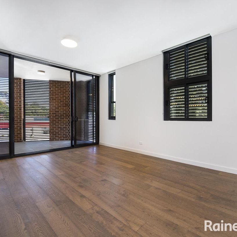 Stylish and modern living in a lively and vibrant environment - Photo 1