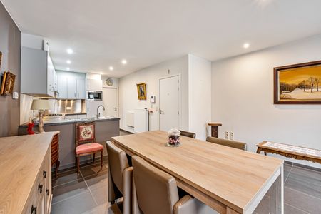 Appartement met autostaanplaats te huur in centrum van Geraardsbergen - Photo 3