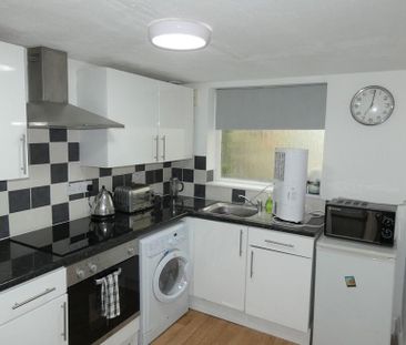 1 bedroom flat to rent - Photo 5