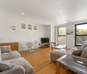2 Bed Flat, Ebury Bridge Road, SW1W - Photo 1