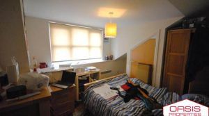 79 Flat 2 Brudenell Grove, Leeds, LS6 1HR - Photo 4