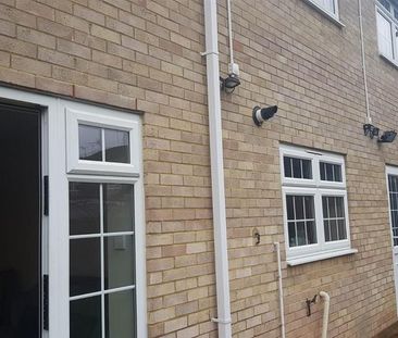 1 bedroom in a house share to rent - Photo 6