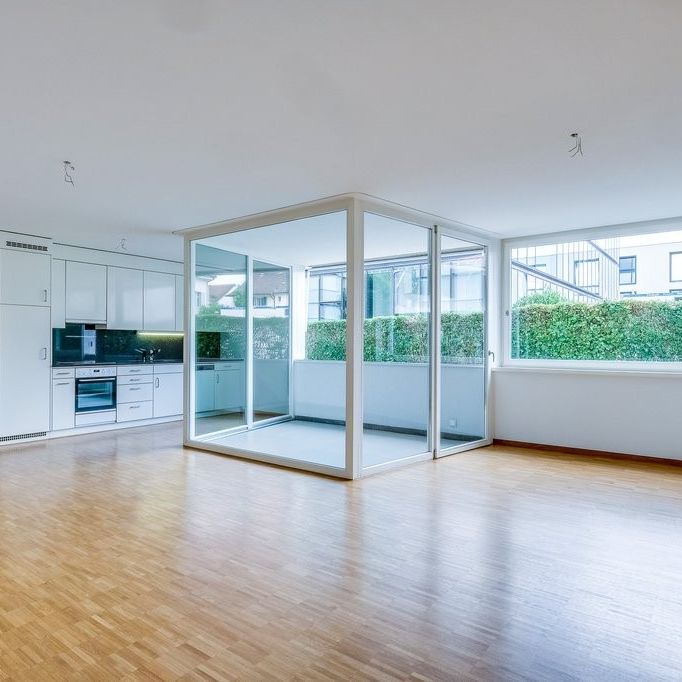 Moderne Wohnung nähe Gemeindezentrum in Reinach - Photo 1