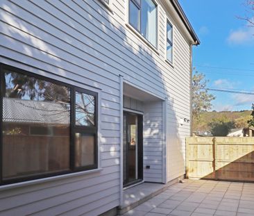 BEAUTIFUL FAMILY HOME WAITING FOR YOU! - Photo 6