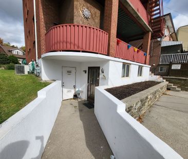 For Lease - 2123 Lawrence Avenue Unit# #1, Toronto, Ontario - Photo 3