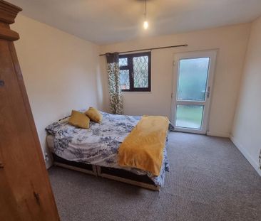 1 bedroom property to rent - Photo 3