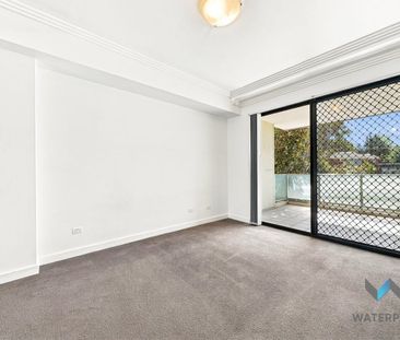 One week rent free if moving by end of the month!! - Photo 4