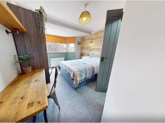 1 bedroom in a house share to rent - Photo 1