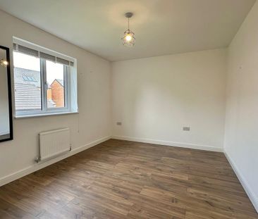 4 bedroom detached house to rent - Photo 4