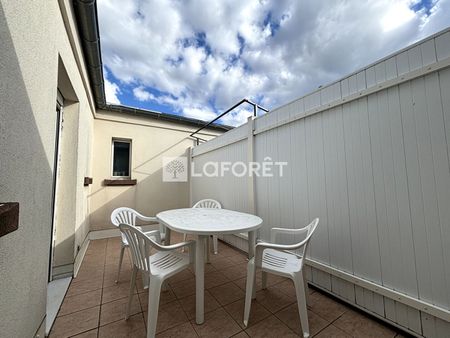 Apartment - Photo 2