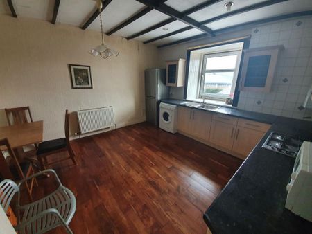 2 bedroom flat to rent - Photo 4