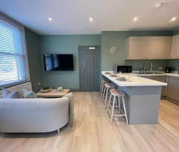 1 bedroom in a house share to rent - Photo 2