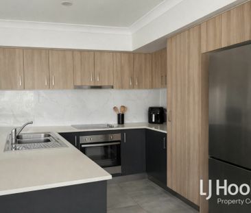 Smart Design, Modern Style & Low-Maintenance Living - Photo 6