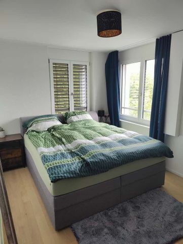 APPARTEMENT 21/2 PIÈCES À DÜBENDORF (ZH), MEUBLÉ, TEMPORAIRE - Photo 2