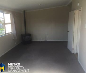 Wonderfully Spacious Family Home - Photo 2