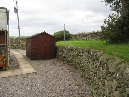 An attractive detached cottage in an elevated rural position surrounded by farmland. - Photo 5