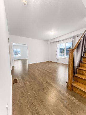 For Lease - 88 Royal Oak Crescent, Loyalist, Ontario - Photo 3