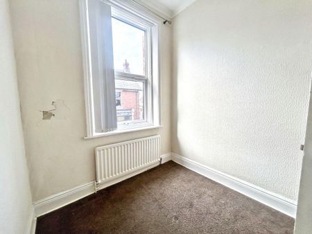 2 bed upper flat to rent in NE24 - Photo 3