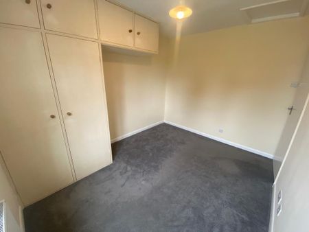 2 bedroom semi-detached house to rent - Photo 5