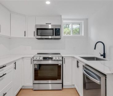 For Lease - 1339 Augustine Drive, Burlington, Ontario - Photo 1