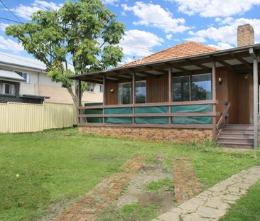 Large House In Great Location - Photo 6