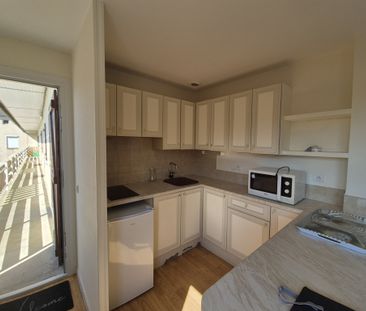 Location Appartement 1 pièce 26m² SABLE SUR SARTHE 72300 - Photo 4