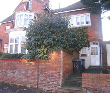 The Avenue, Newmarket, Suffolk, CB8 - Photo 6