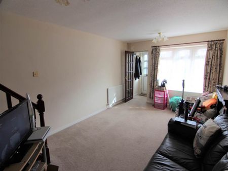 North Worle, Weston-super-Mare, North Somerset - Photo 2