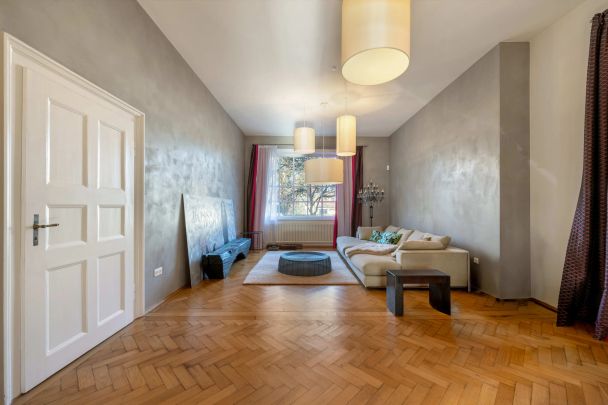 Historische Villa mit hinreißendem Flair und großem Raumangebot in ruhiger Lage - Foto 1