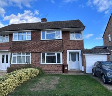 3 bedroom semi-detached house to rent - Photo 3