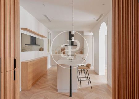 3 bedroom luxury Flat for rent in Barcelona, Spain - Photo 2