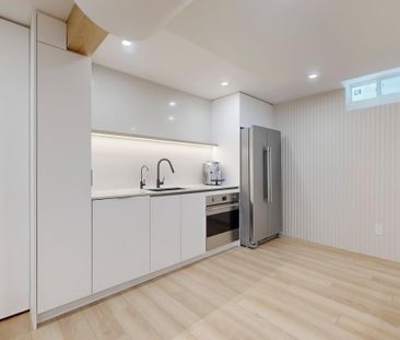 For Lease - 32 D'eva Drive, Vaughan, Ontario - Photo 2