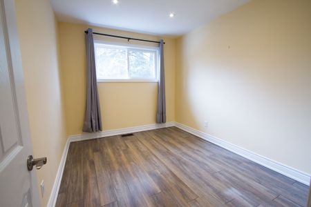 For Lease - 40 Foreht Crescent Unit# Main, Aurora, Ontario - Photo 5