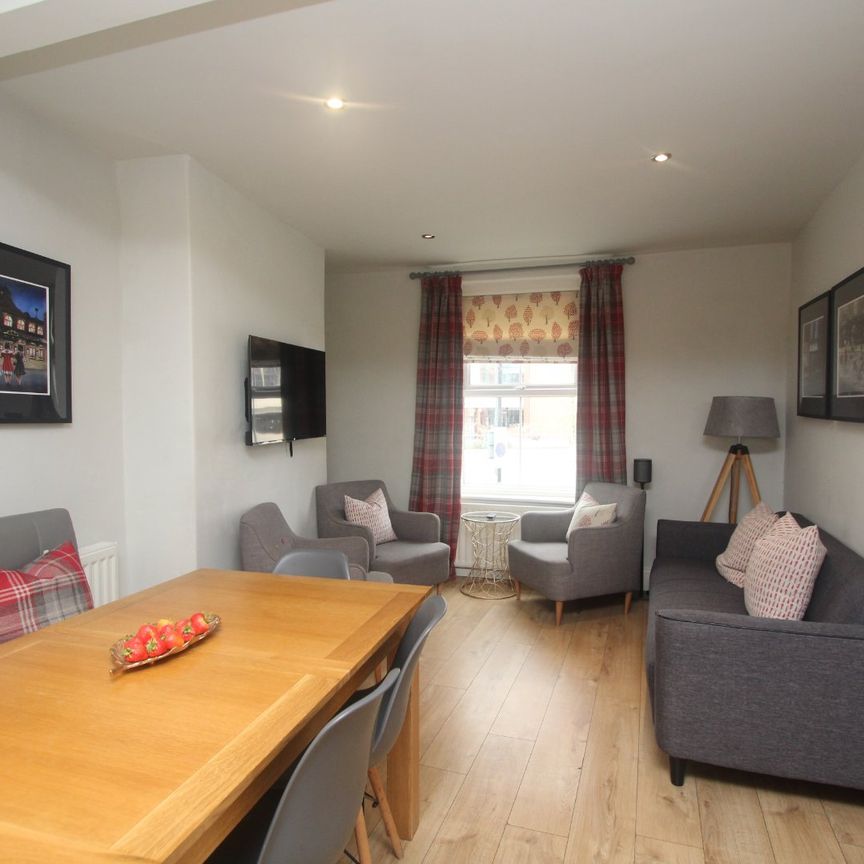 3 bedroom terraced house to rent - Photo 1