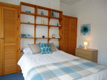 5 bedroom terraced house to rent - Photo 5