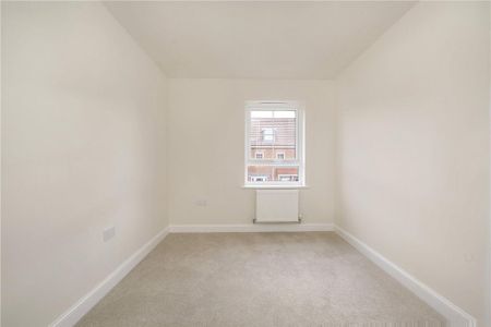 3 bedroom semi-detached house to rent - Photo 3